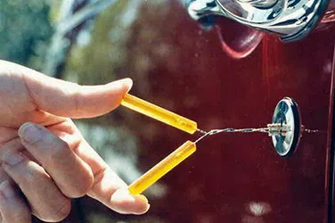 Community Locksmith Store La Mesa, CA 619-210-7032 - broken-key-extraction