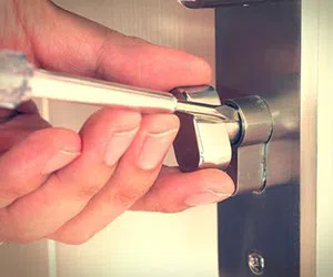 Community Locksmith Store La Mesa, CA 619-210-7032 - lock-locksmiths